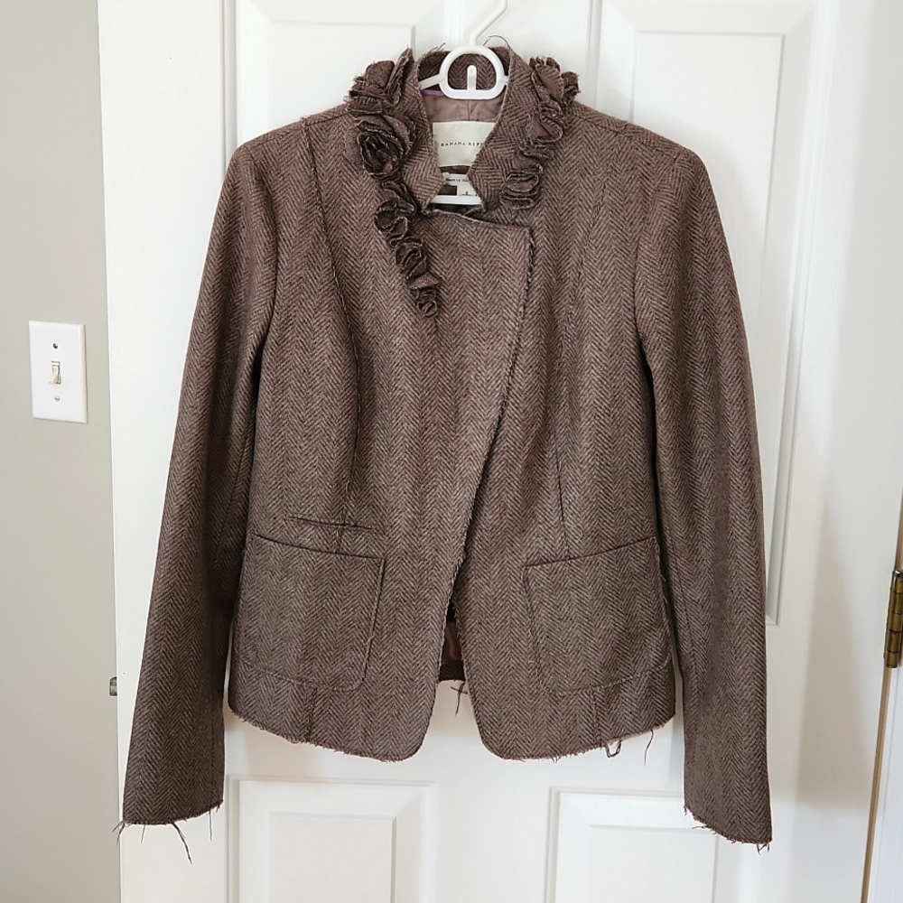 Banana Republic Rosette blazer